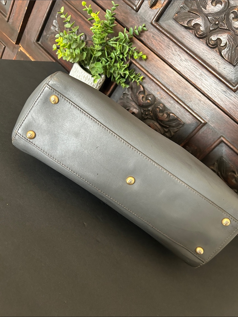 Gray Leather Top-Handle Women’s Bag - Picture 11 of 17